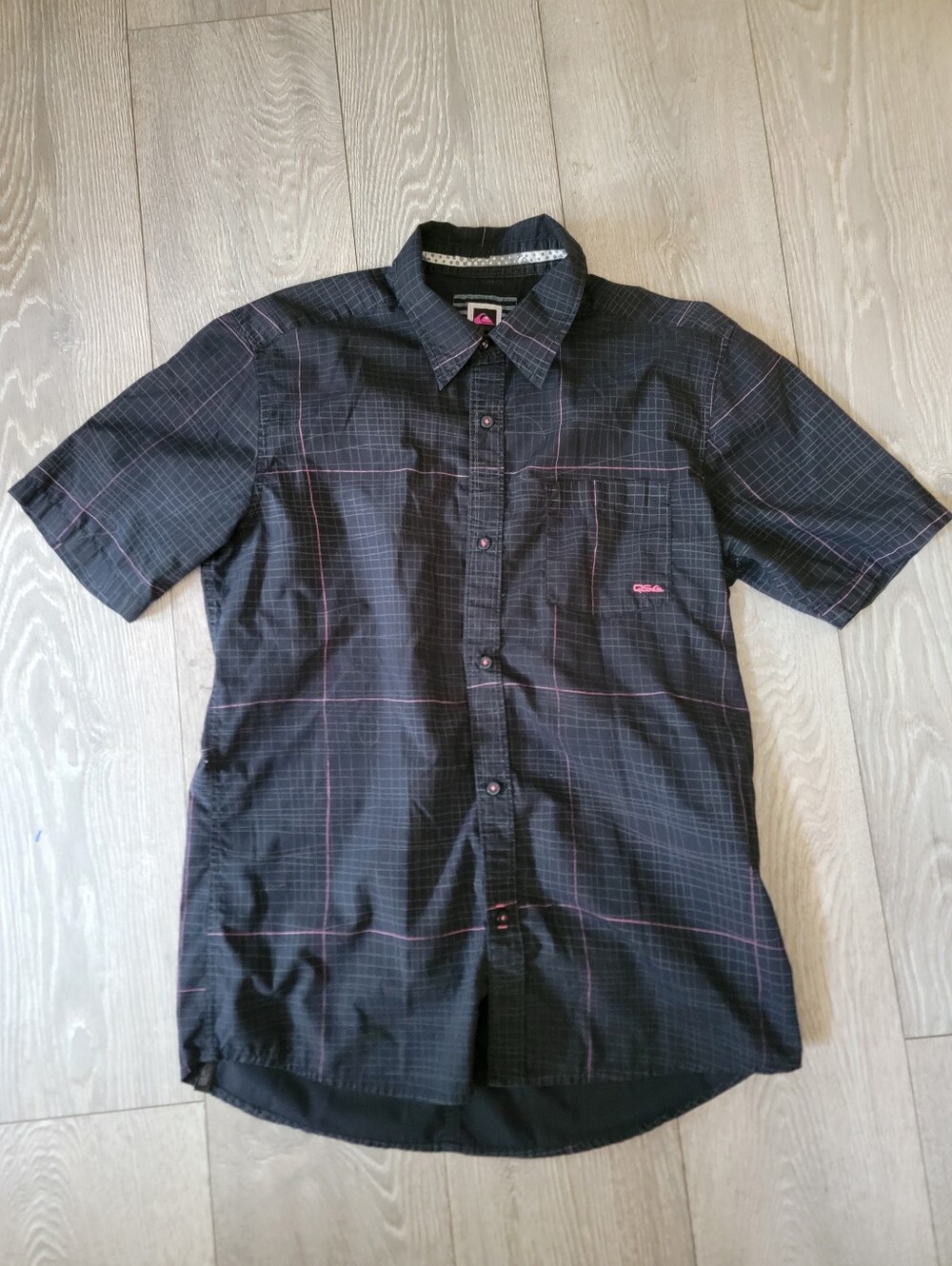 Quicksilver Vintage Shortsleeve Button Up